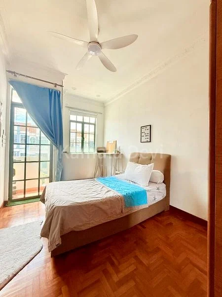 5 Bed Terraced House (Landed) for Sale in  Bulim Drive - Image 12