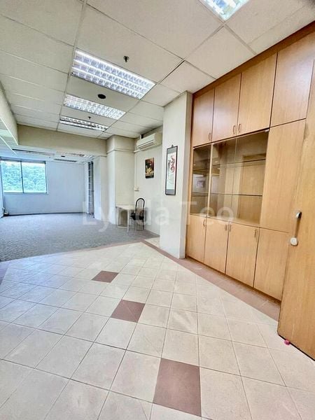 Light Industrial (B1) for Rent: Tagore Building - Image 2