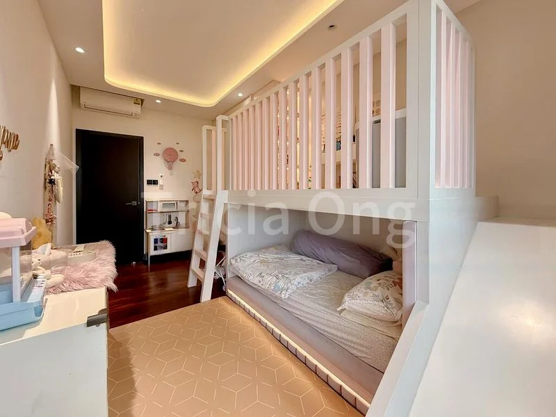 3 Bed Condo for Sale in  The Interlace - Image 4