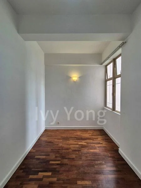 4 Bed Condo for Rent in  Leonie Condotel - Image 7