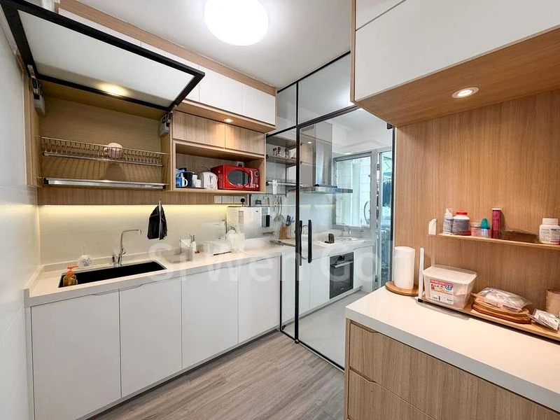 4 Room (4A) HDB for Sale in  293A Bukit Batok Street 21 - Image 4
