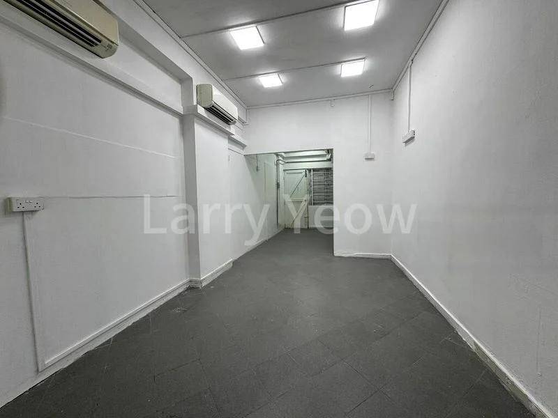 Shop / Shophouse for Rent: 51, Lorong 6 Toa Payoh - Image 1