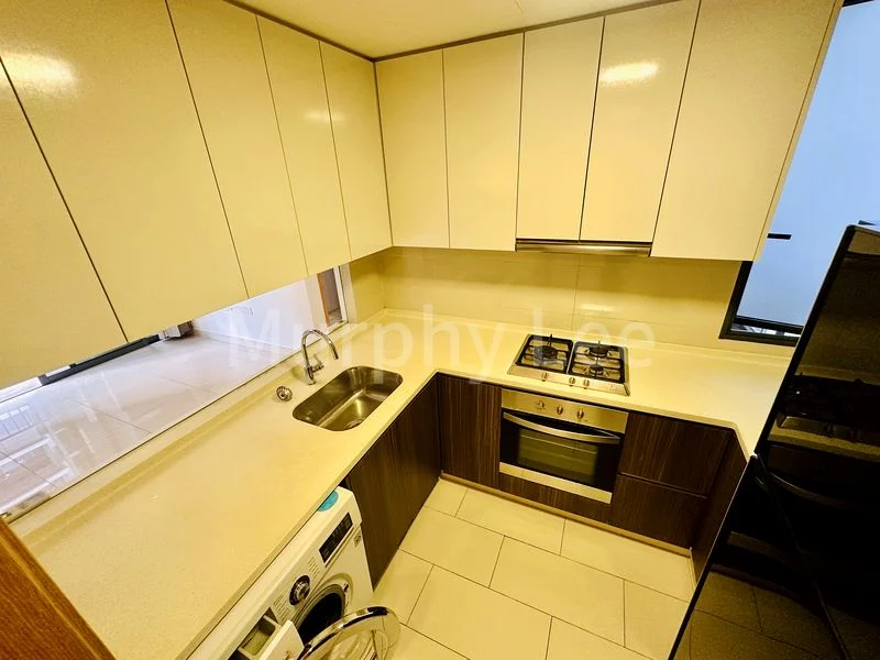 3 Bed Condo for Rent in La Fiesta - Image 8