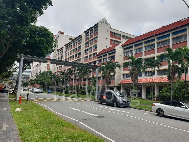 Shop / Shophouse for Rent: 685 Race Course Road - Image 1