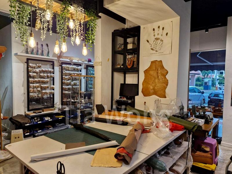 Shop / Shophouse for Rent: 685 Race Course Road - Image 6