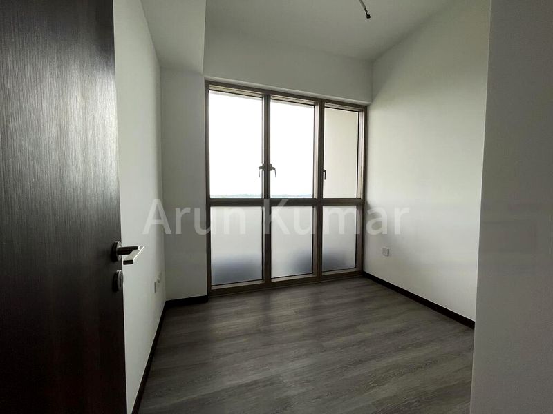 2 Bed Condo for Rent in Pasir Ris Drive 8 - Image 6