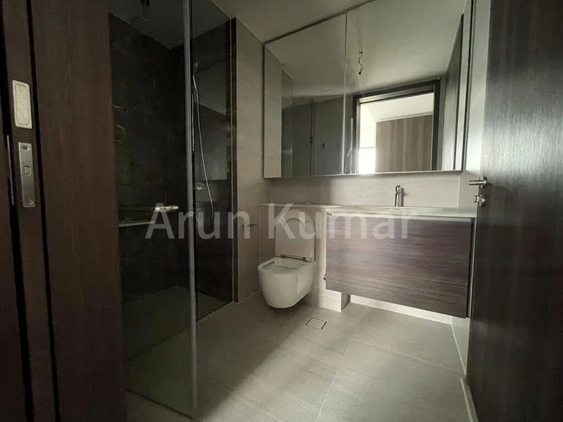 2 Bed Condo for Rent in Pasir Ris Drive 8 - Image 9