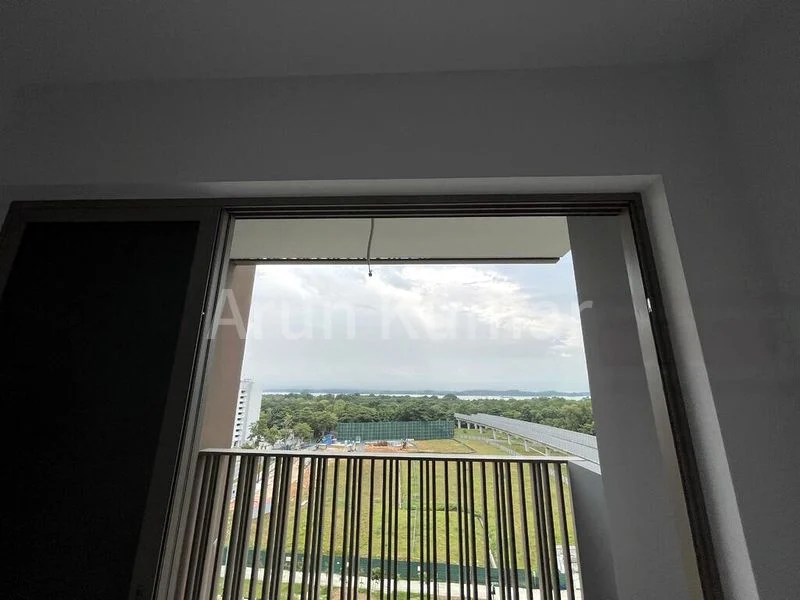 2 Bed Condo for Rent in Pasir Ris Drive 8 - Image 5