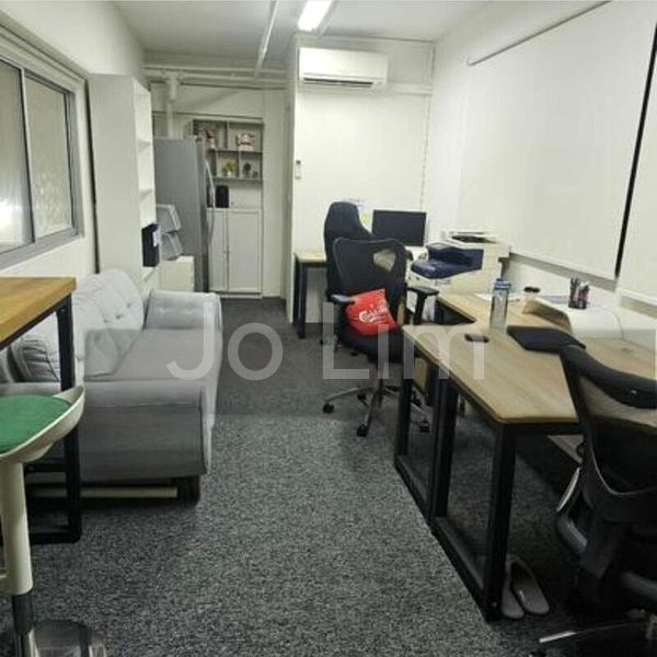 Light Industrial (B1) for Sale: Northpoint Bizhub - Image 1