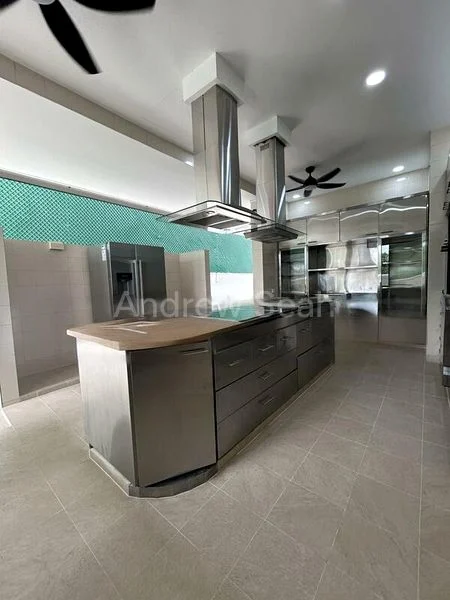 9 Bed Bungalow (Landed) for Rent in  Maple Woods - Image 6