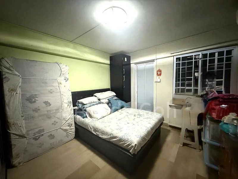 4 Room (4NG) HDB for Sale in 205 Clementi Avenue 6 - Image 3