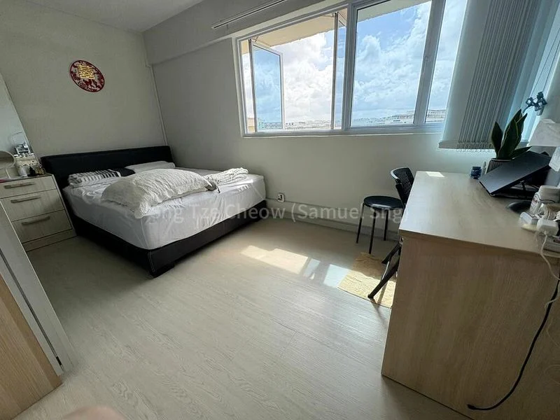 5 Room (5I) HDB for Sale in  229 Yishun Street 21 - Image 4