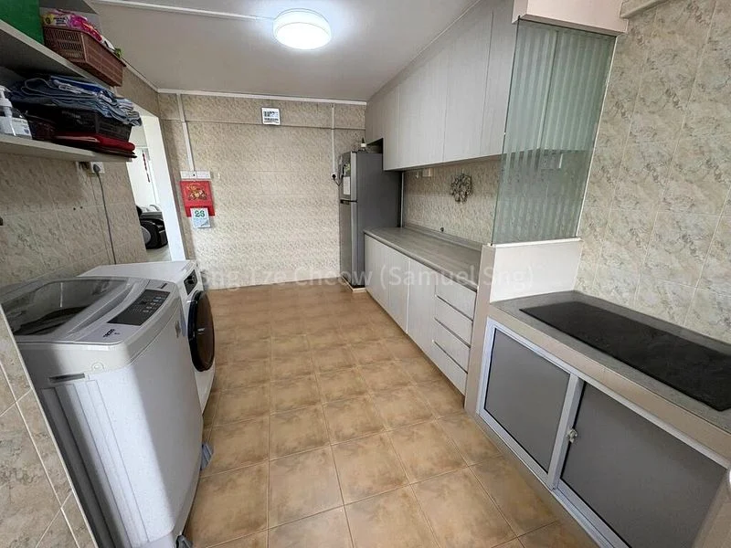 5 Room (5I) HDB for Sale in  229 Yishun Street 21 - Image 3