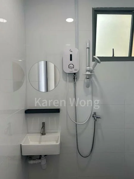 Common Room (Condo) for Rent in  Aspen Heights - Image 4