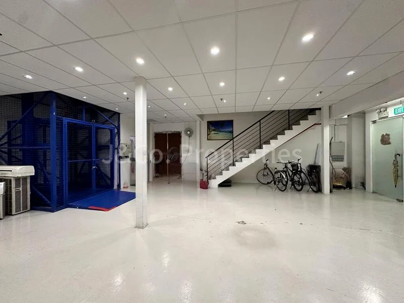 Light Industrial (B1) for Rent: Oxley BizHub - Image 1