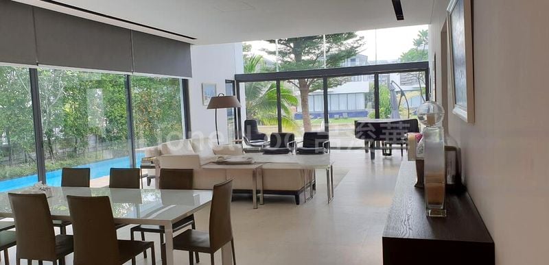 5 Bed Bungalow (Landed) for Sale in Cove Drive - Image 1