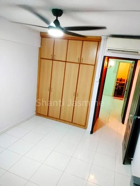 Common Room (HDB) for Rent in 570 Ang Mo Kio Avenue 3 - Image 3