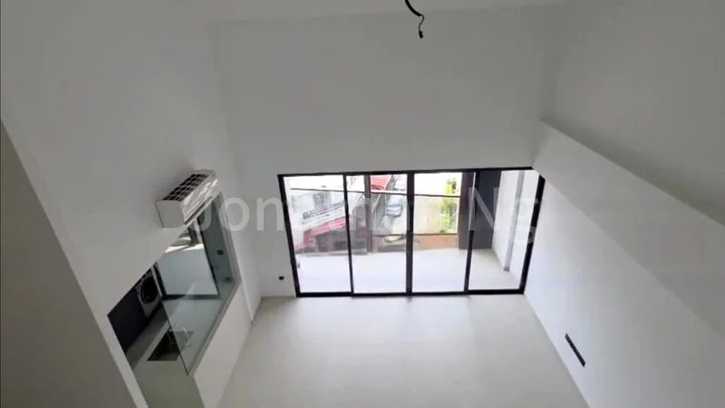 4 Bed Apartment (Condo) for Sale in  Rangoon Road - Image 7