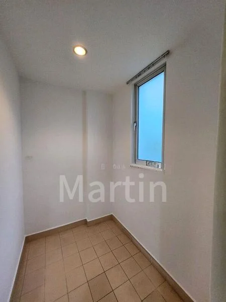 4 Bed Condo for Rent in  Duchess Crest - Image 9