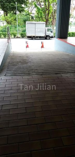 Light Industrial (B1) for Rent: Sindo Industrial Building - Image 2