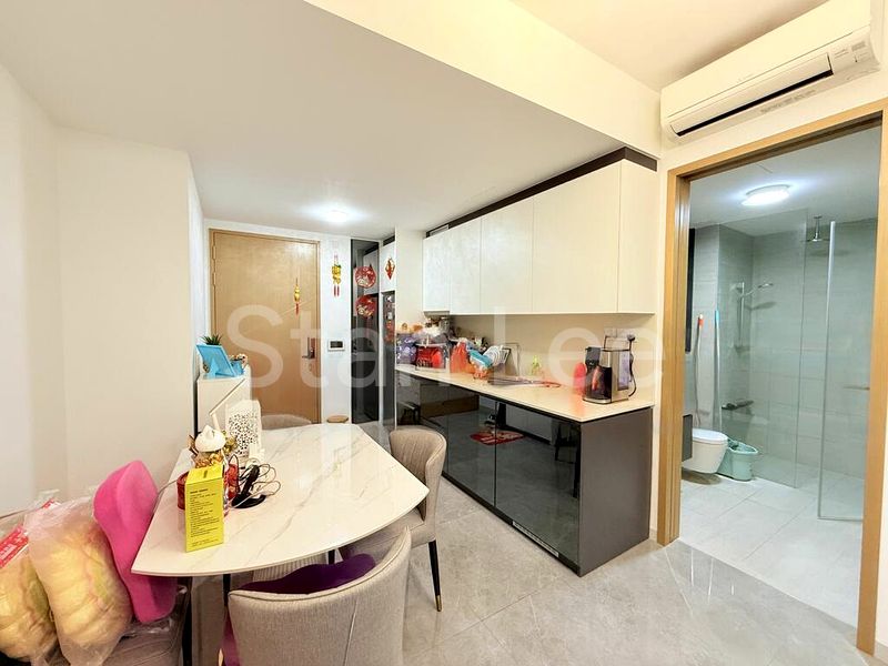 2 Bed Condo for Rent in The Essence - Image 10