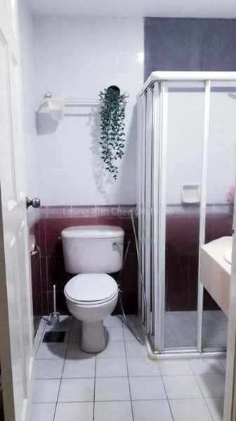 1 Bed Condo for Rent in  Hume Park II - Image 5