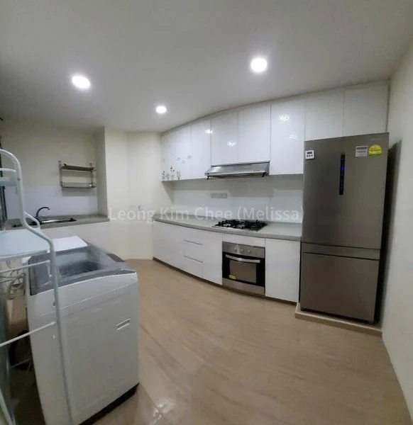 1 Bed Condo for Rent in  Hume Park II - Image 3