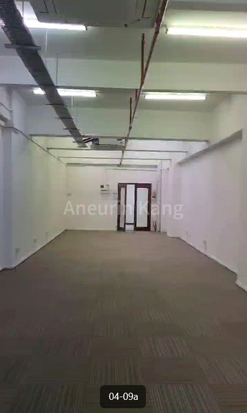 Light Industrial (B1) for Rent in  Thye Hong Centre - Image 4