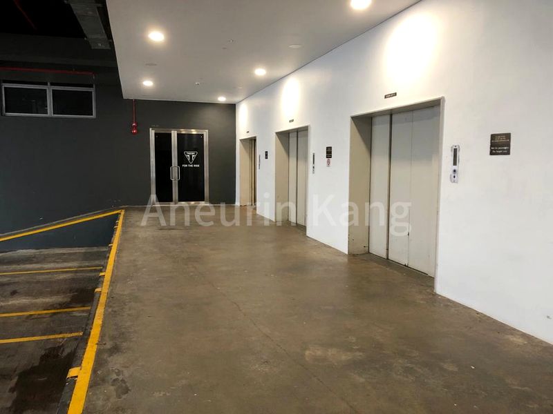 Light Industrial (B1) for Rent in  Thye Hong Centre - Image 3
