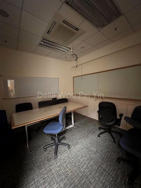 Office for Rent: Spacious B1 Office Space! - Image 2