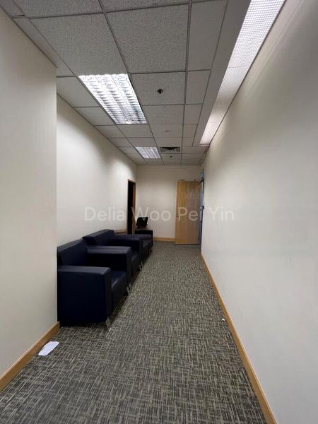 Office for Rent: Spacious B1 Office Space! - Image 3