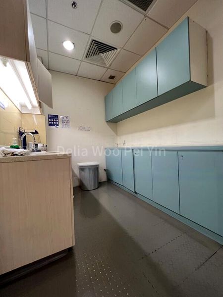 Office for Rent: Spacious B1 Office Space! - Image 9