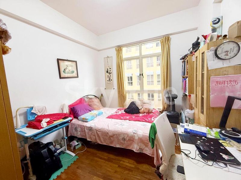 3 Bed Apartment (Condo) for Sale in  Sims Green - Image 3