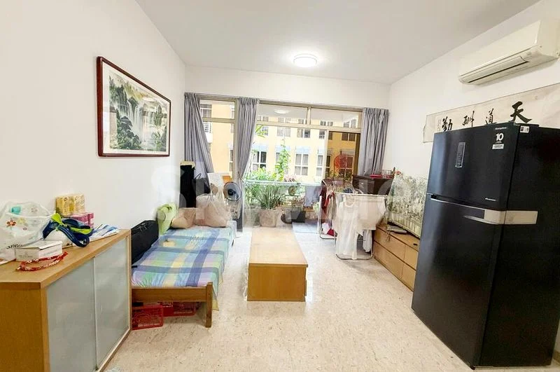 3 Bed Apartment (Condo) for Sale in  Sims Green - Image 1
