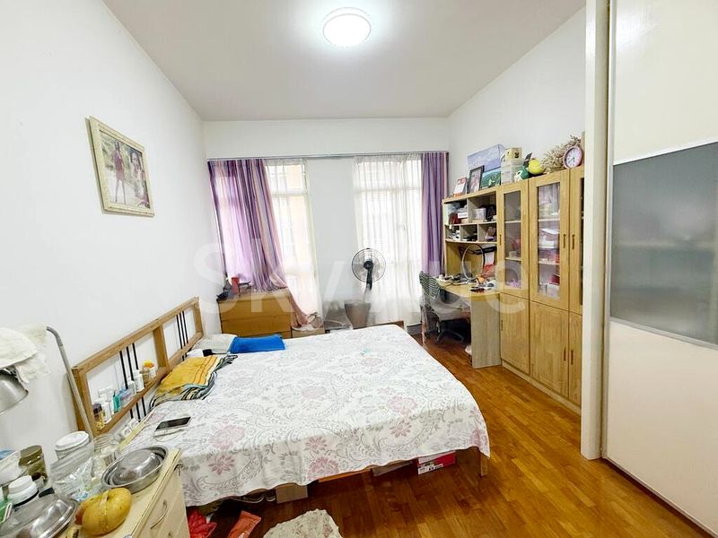 3 Bed Apartment (Condo) for Sale in  Sims Green - Image 5