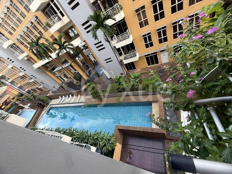 3 Bed Apartment (Condo) for Sale in  Sims Green - Image 7