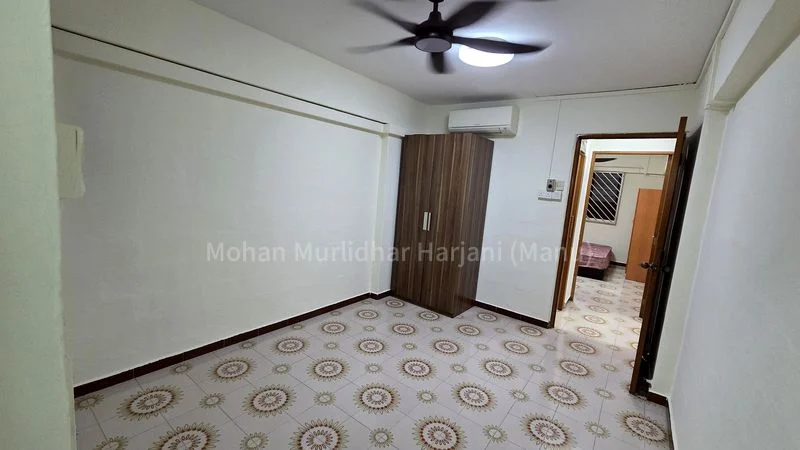 3 Room (3NG) HDB for Sale in  119 Ang Mo Kio Avenue 3 - Image 4