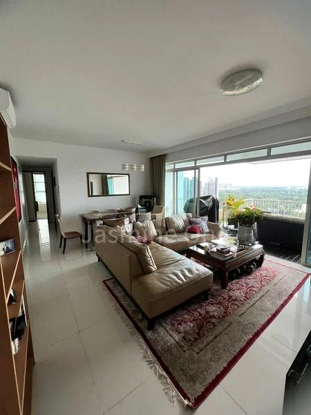 4 Bed Condo for Rent in  The Metropolitan Condominium - Image 2