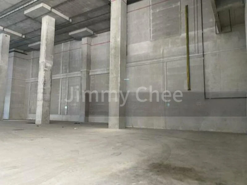 Warehouse for Rent: 35KN/m2 | 10.5m High Ceiling, Ramp-Up - Image 1