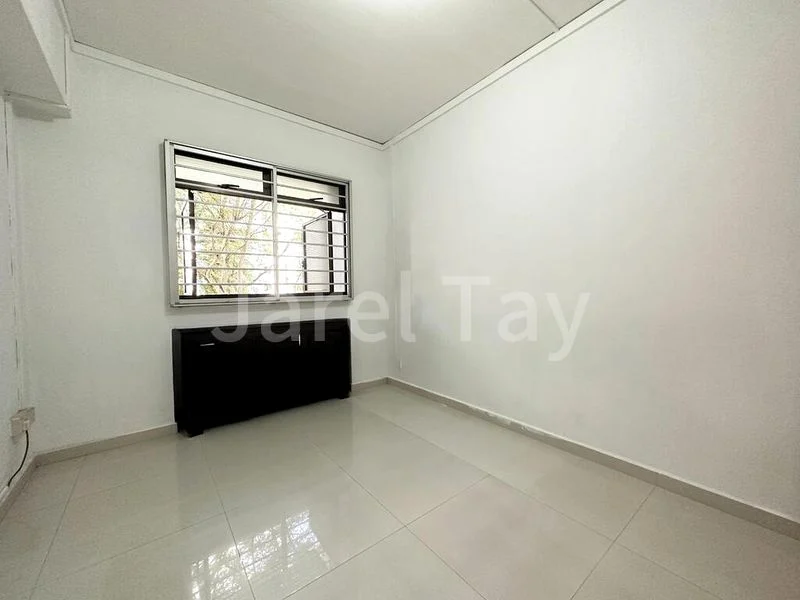 4 Room (4A) HDB for Rent in  258C Compassvale Road - Image 5
