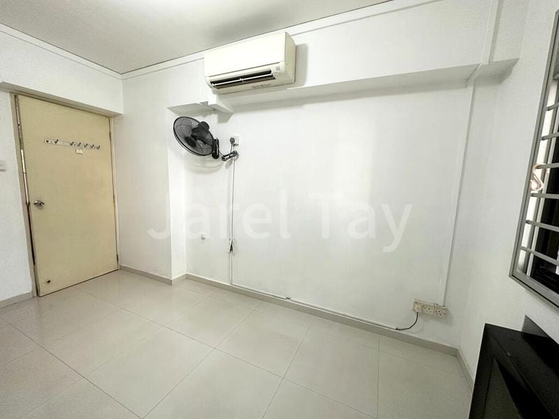 4 Room (4A) HDB for Rent in  258C Compassvale Road - Image 1