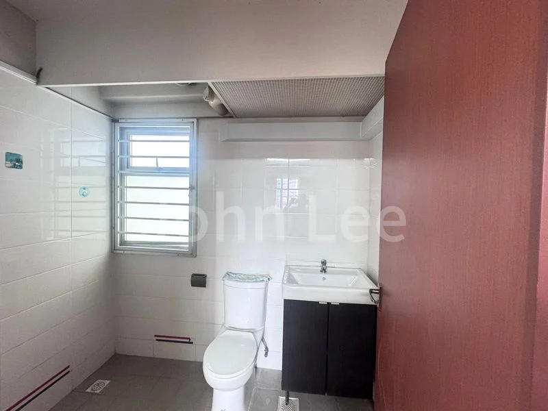 4 Room (4A) HDB for Rent in 131B Lorong 1 Toa Payoh - Image 15