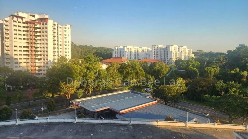 5 Room (5I) HDB for Sale in  290F Bukit Batok Street 24 - Image 8