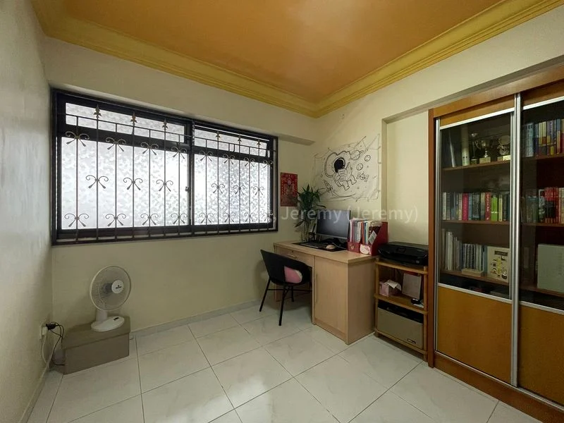 4 Room (4A) HDB for Sale in  622 Senja Road - Image 5