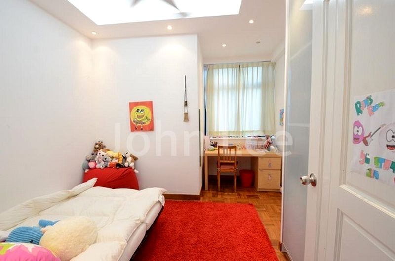 5 Bed Condo for Rent in  Spring Grove - Image 9