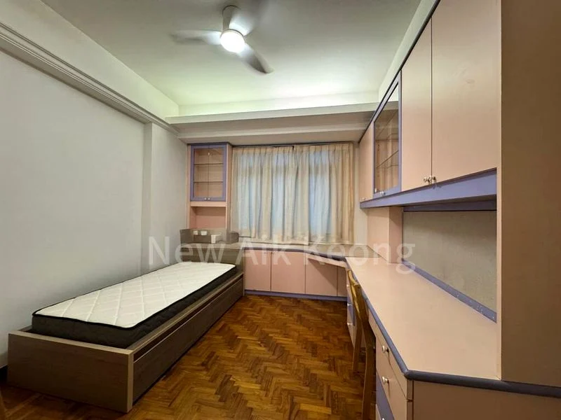 4 Bed Condo for Rent in Hume Park I - Image 6