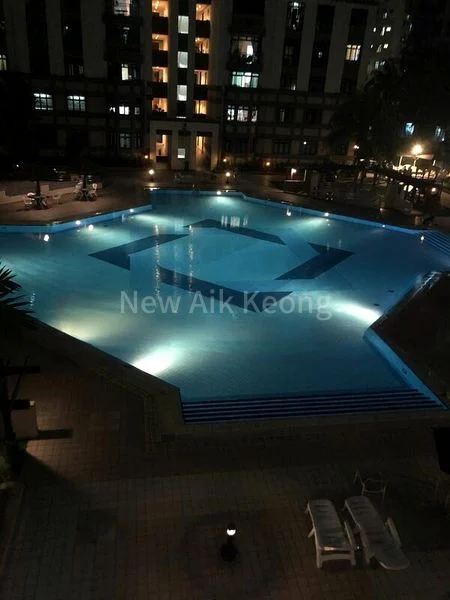 4 Bed Condo for Rent in Hume Park I - Image 9