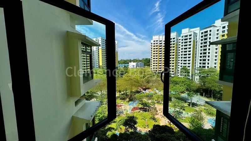 Common Room (HDB) for Rent in  487 Admiralty Link - Image 3