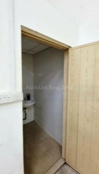 Light Industrial (B1) for Sale: Oxley BizHub - Image 1