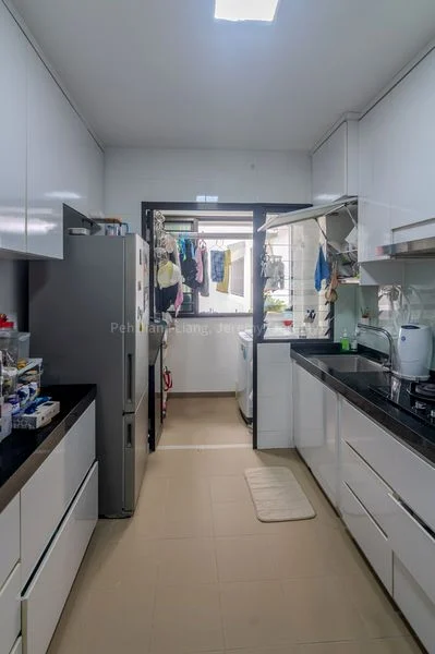 4 Room (4A) HDB for Sale in  471A Fernvale Street - Image 3